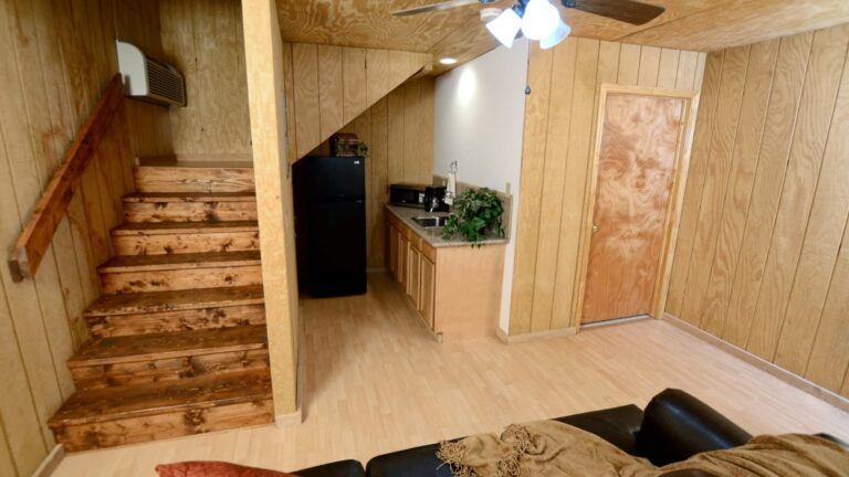 Deluxe Cabin Inside