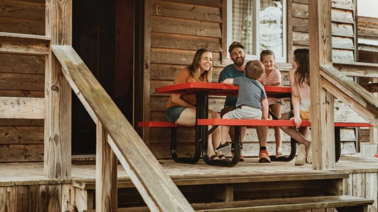Lodging_cabin